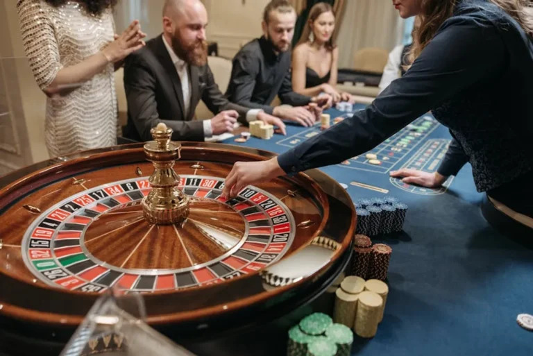 Live Casino vs Online Slots: Key Differences