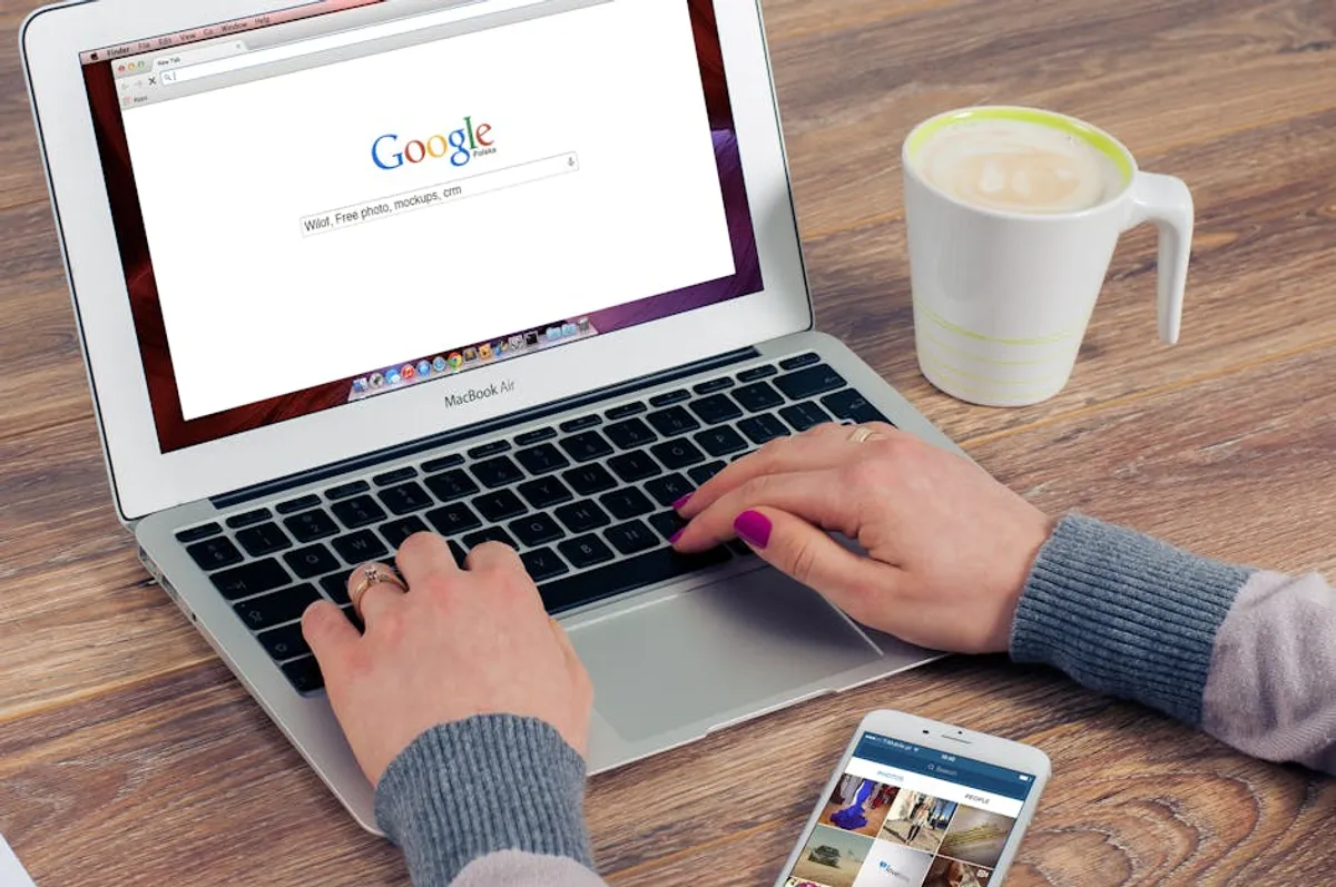 The publishing search intent behind truecrawns.com, explained